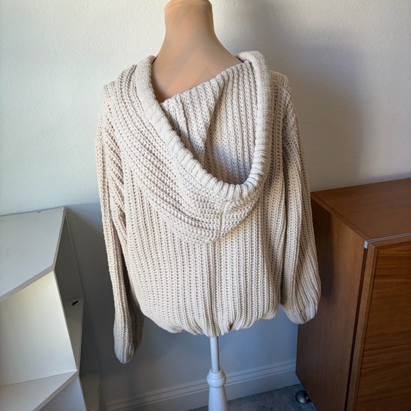 POL Cream V-Neck Knit Hoodie Sweater – Size L - Picture 5 of 10